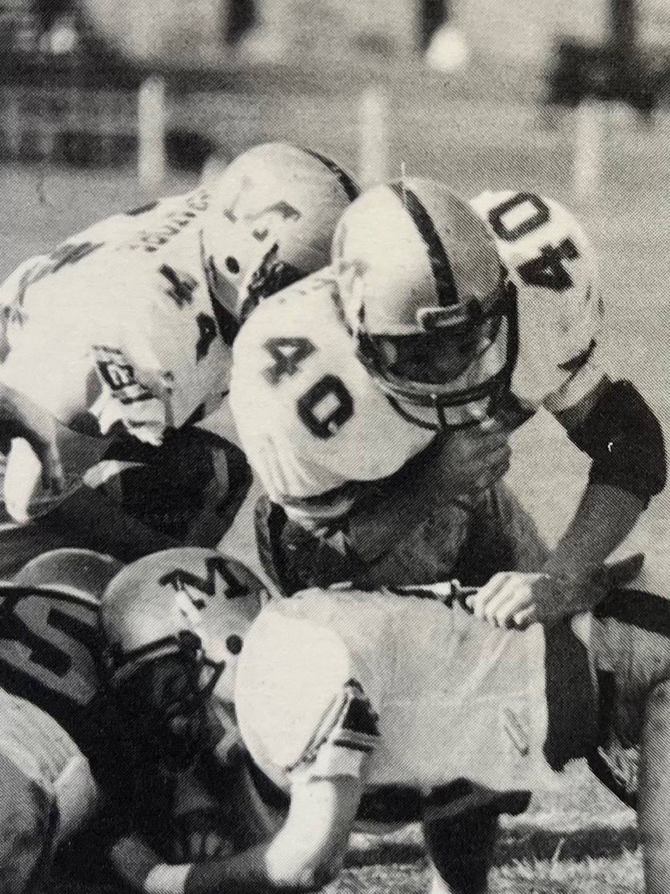 1987 Malvern FB leading the way